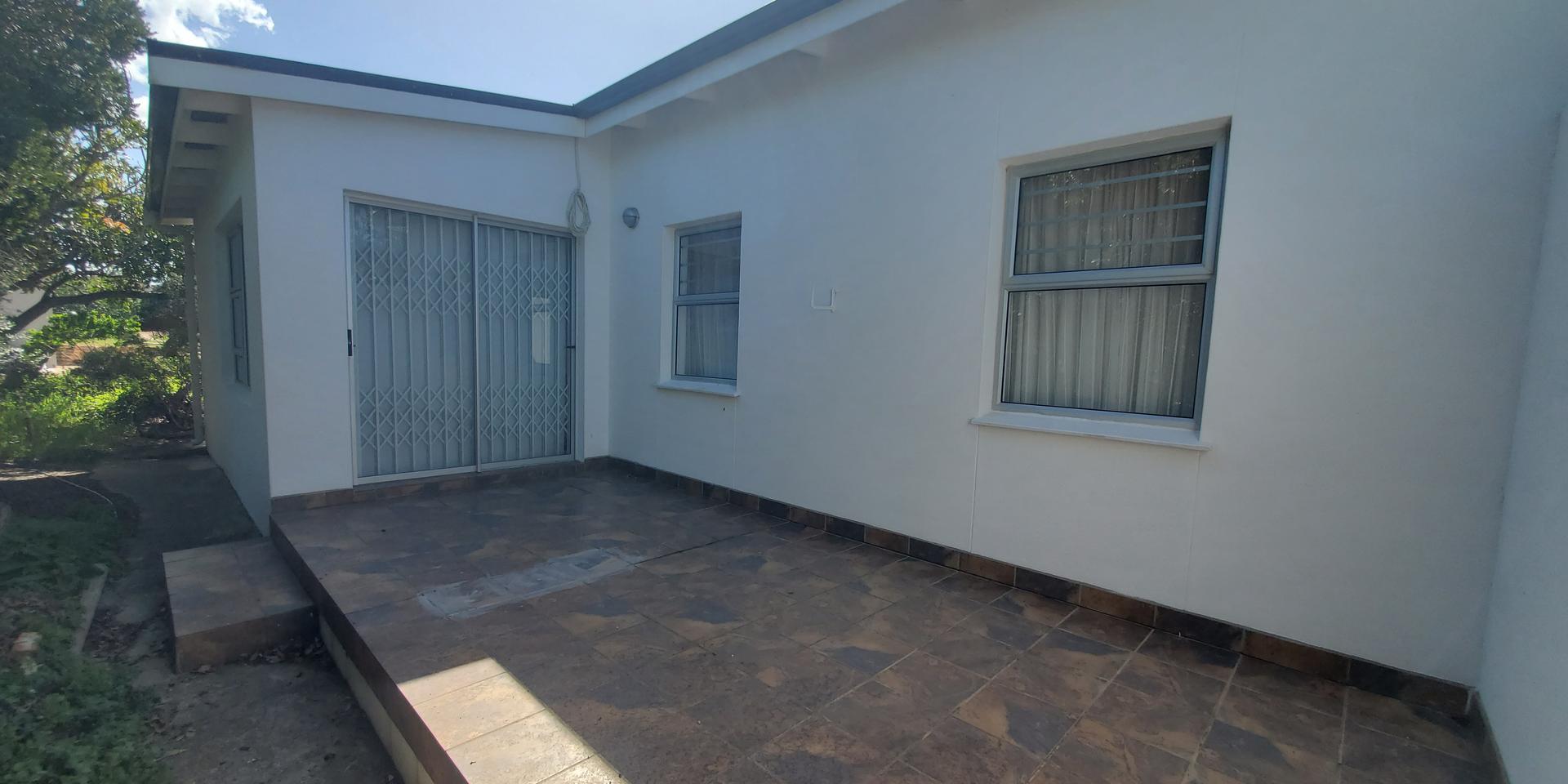 Image 4 of 6