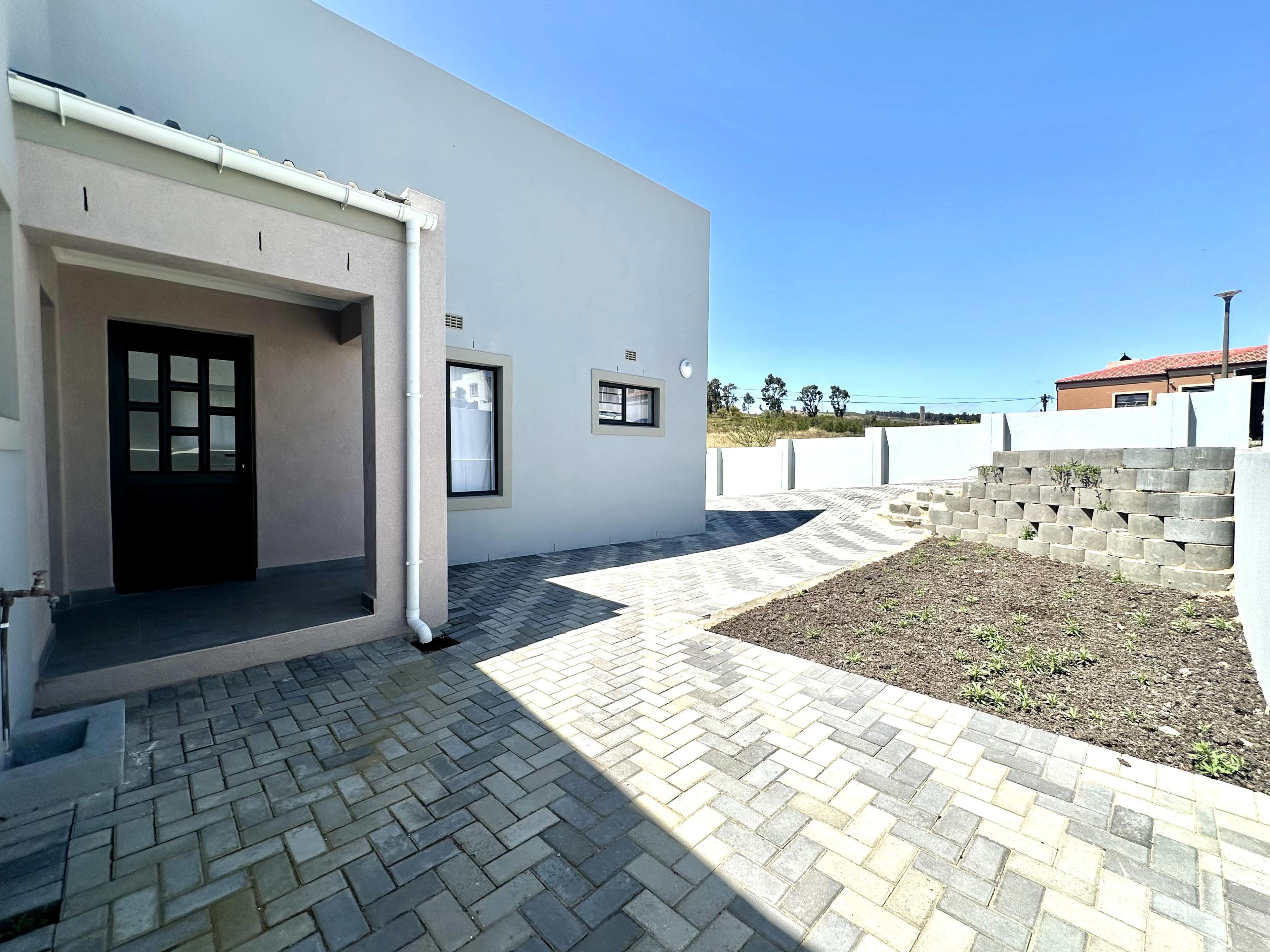 Image 3 of 6