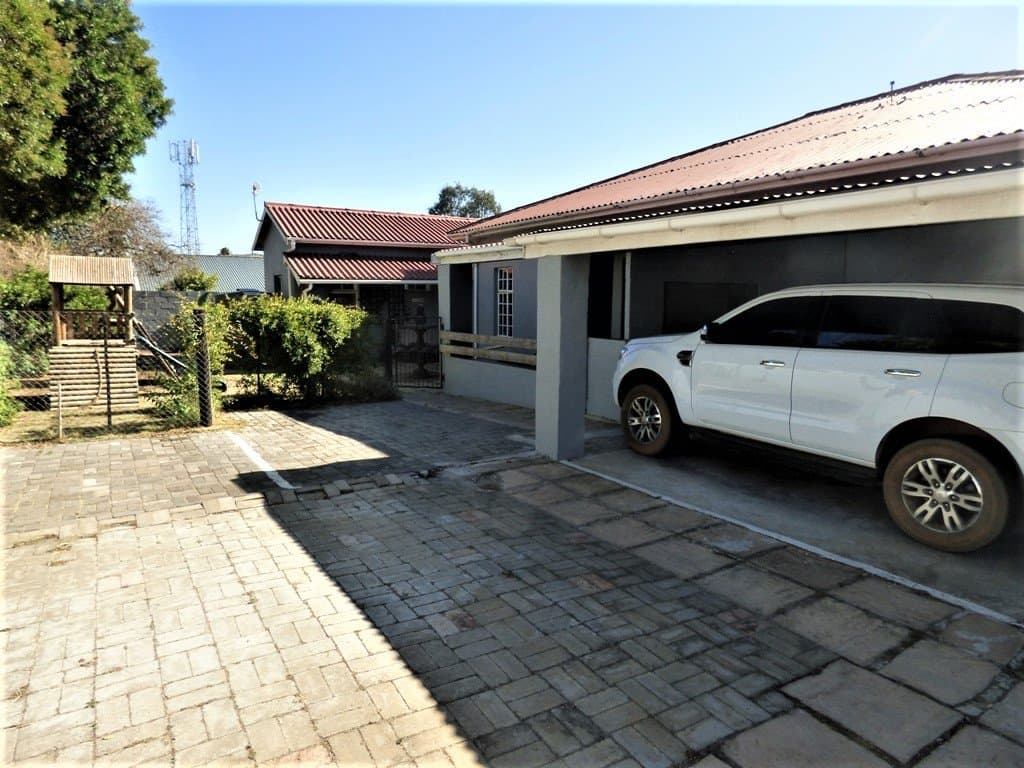 Image 4 of 6