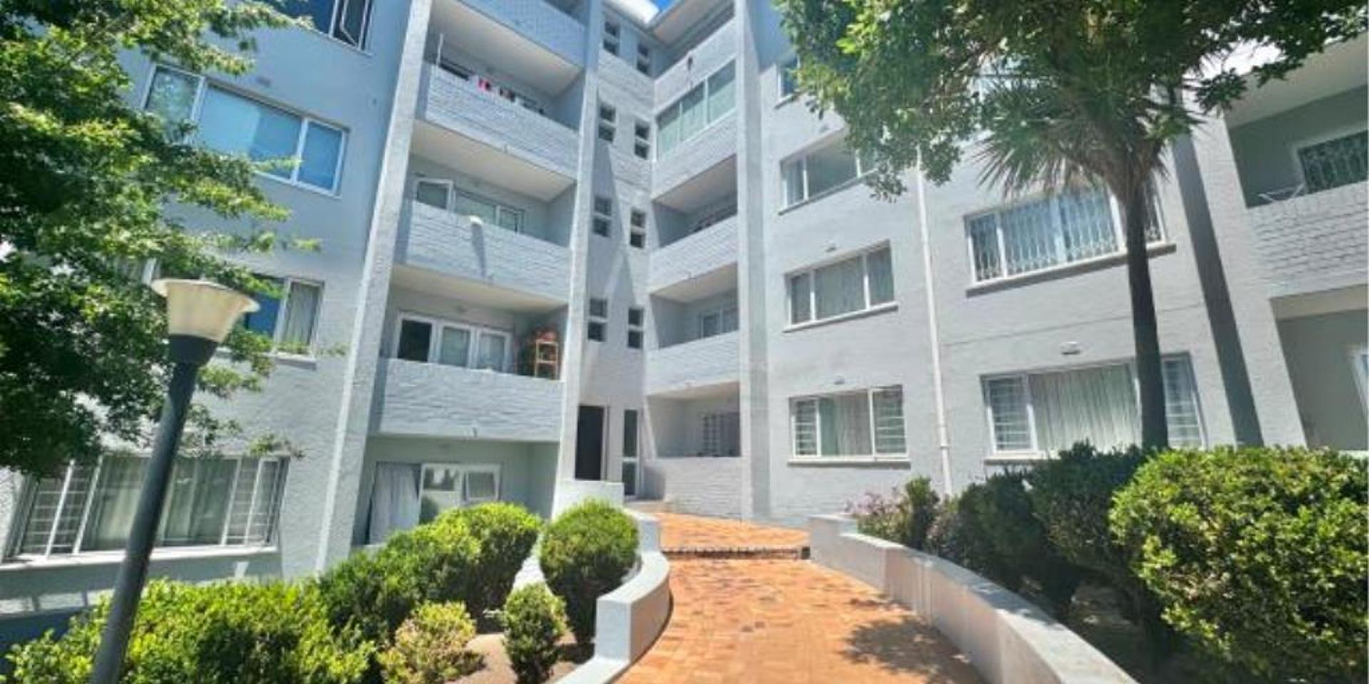 Image 2 of 6