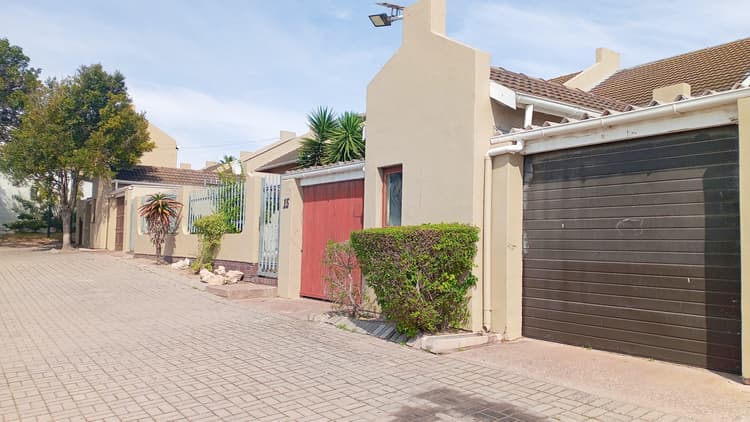 Main property image