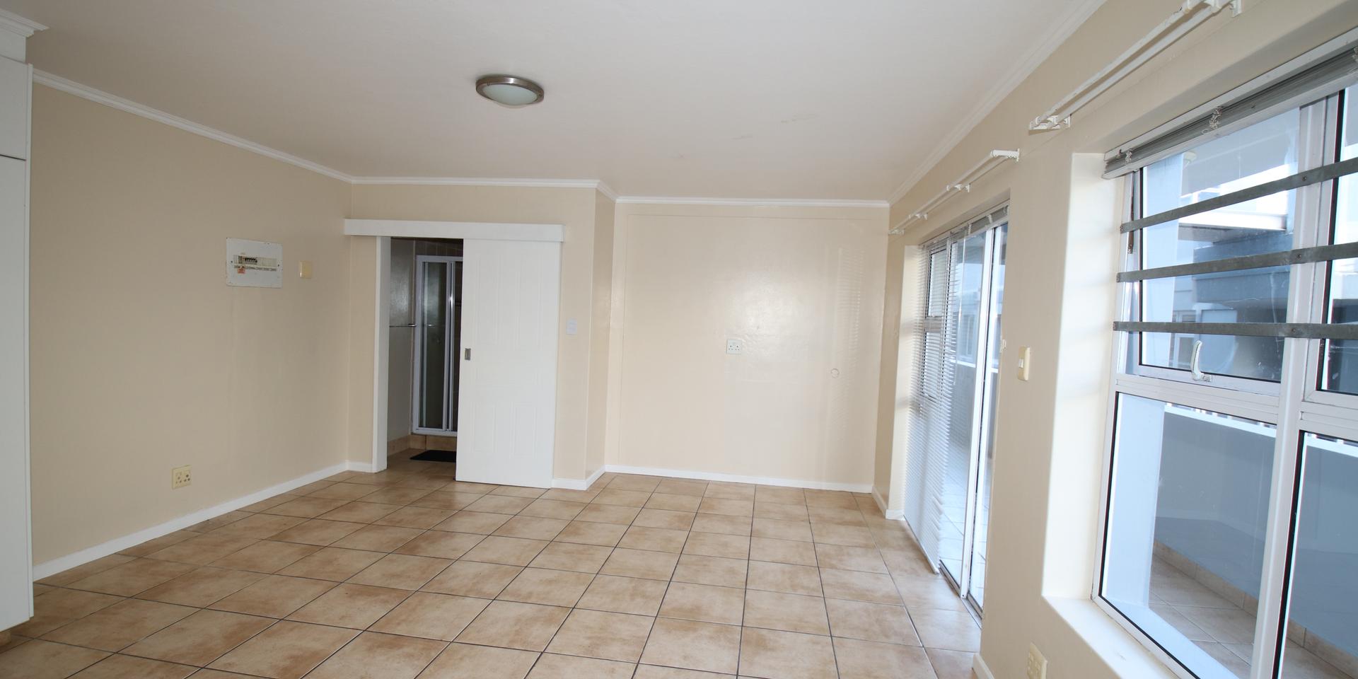 Image 3 of 6