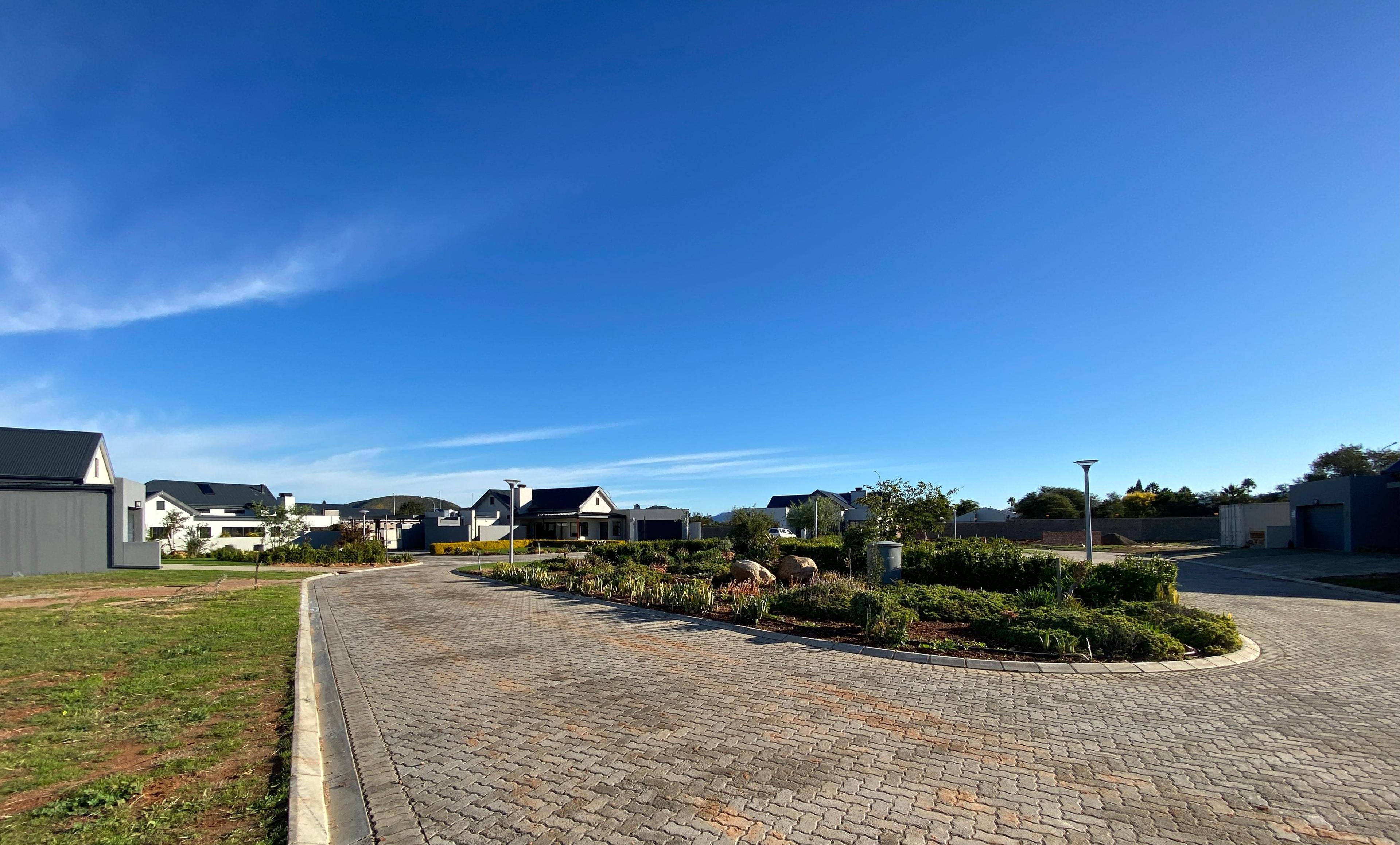 Image 4 of 6
