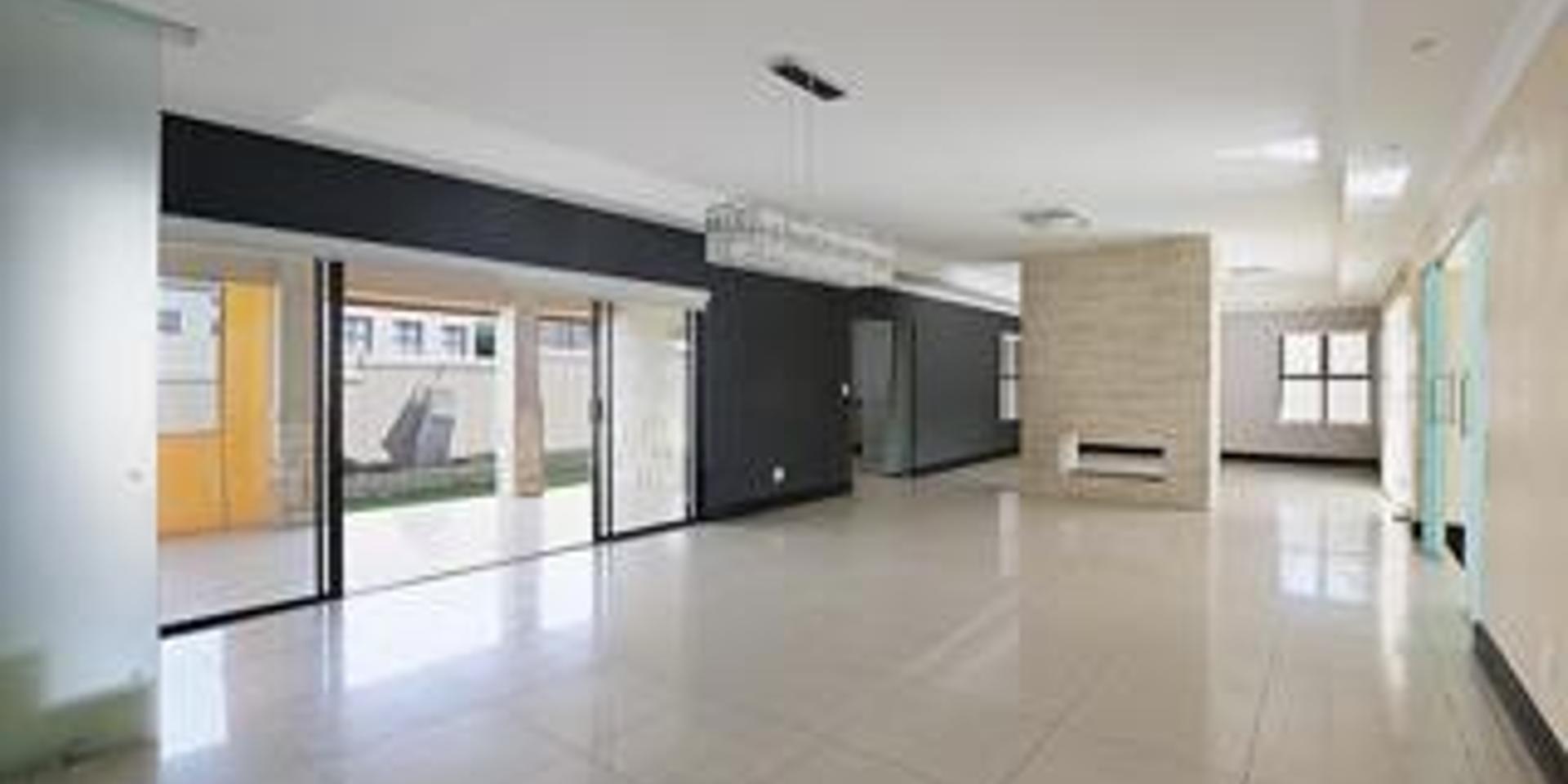 Image 3 of 6