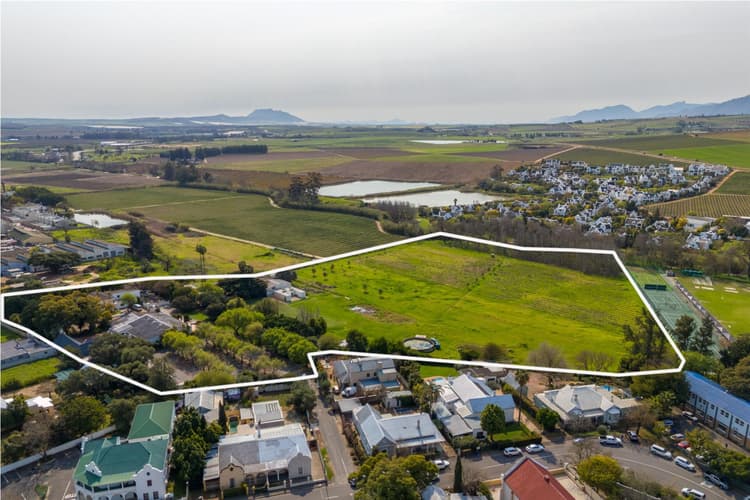 Main property image