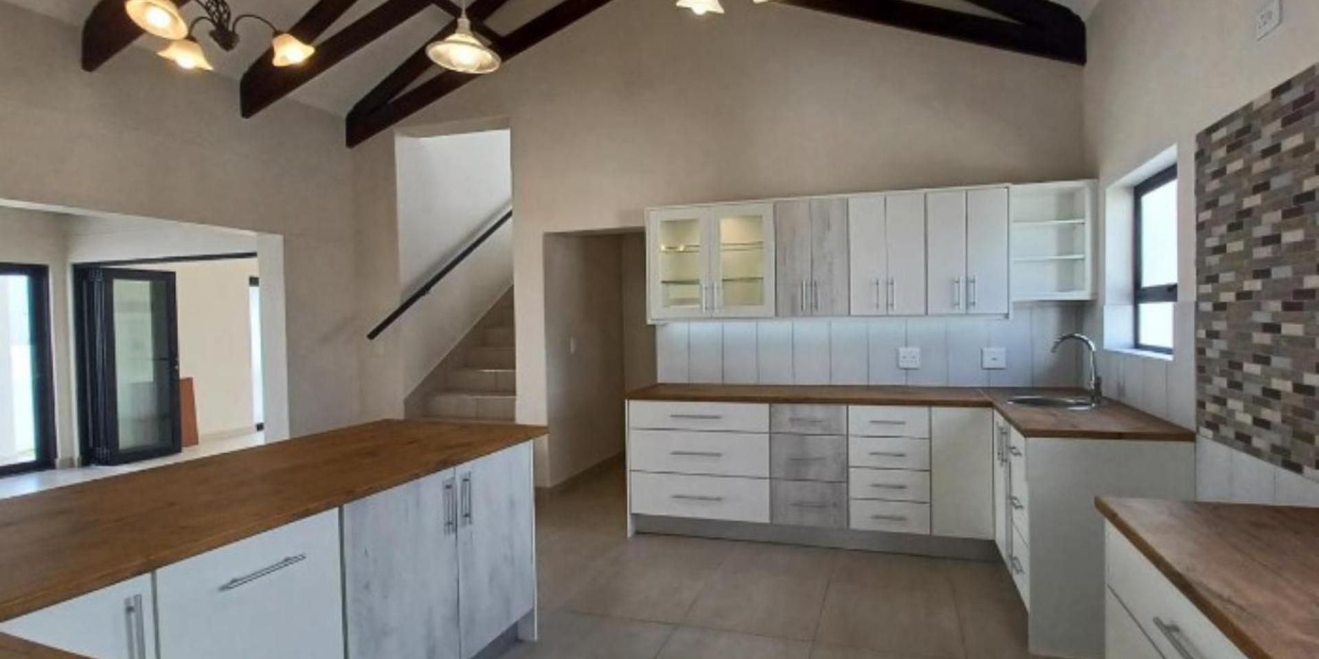 Image 5 of 6