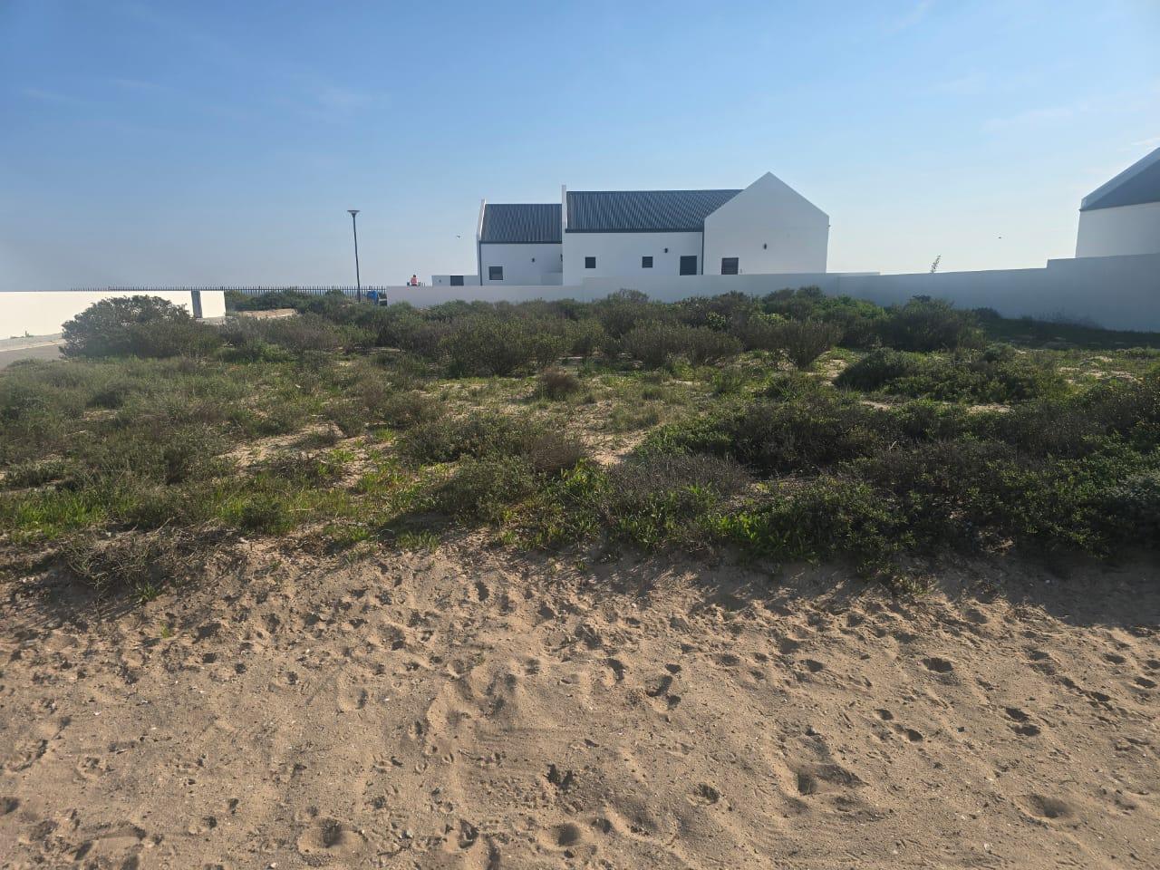 Image 4 of 6