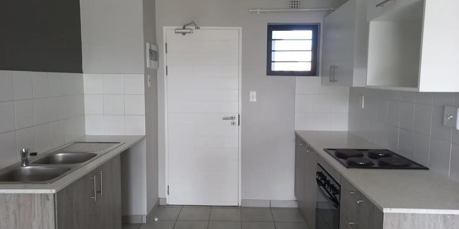 Image 2 of 6