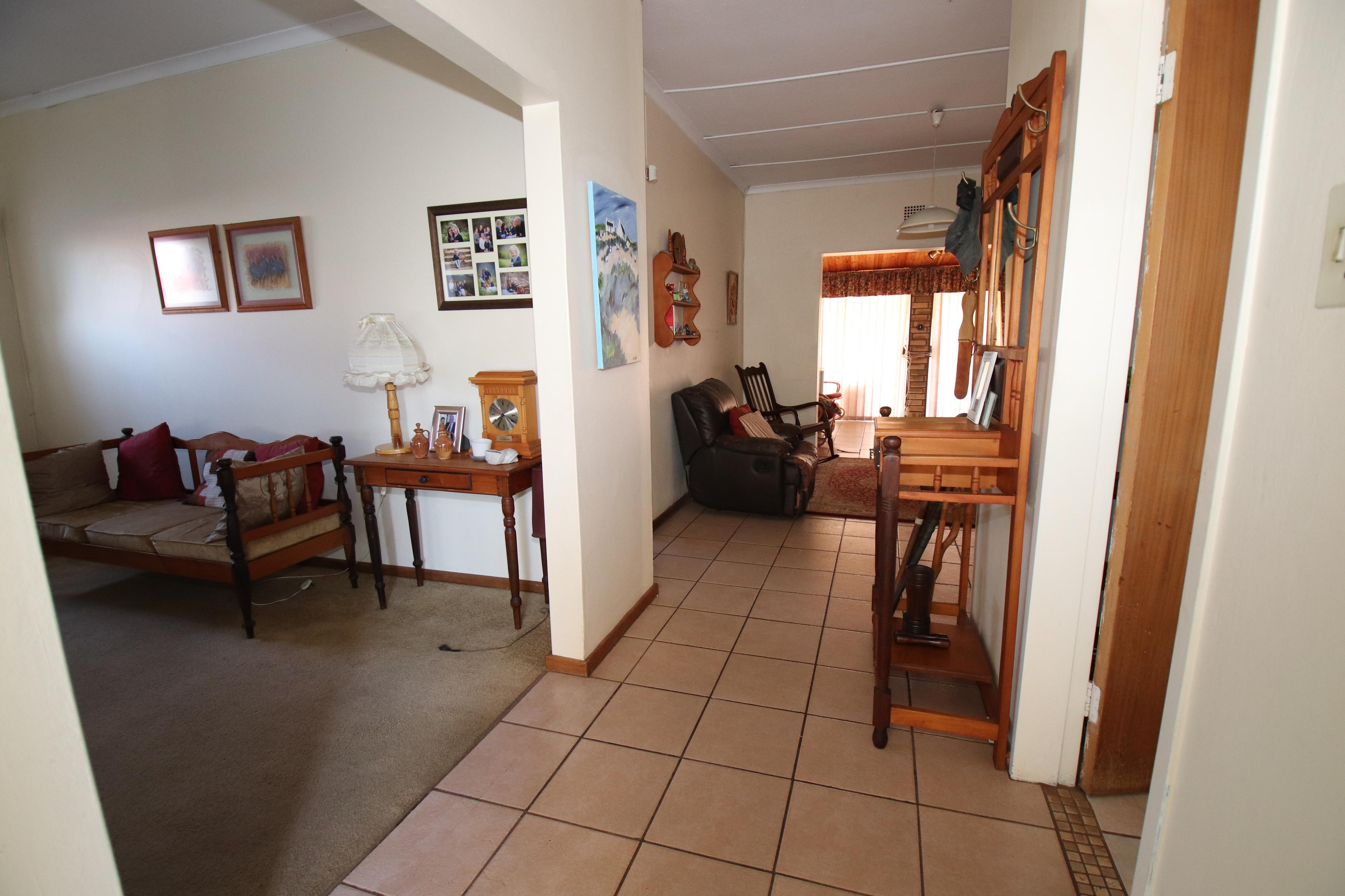 Image 3 of 6