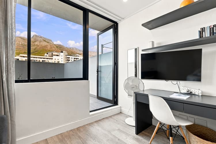 Main property image