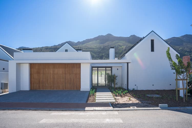 Main property image