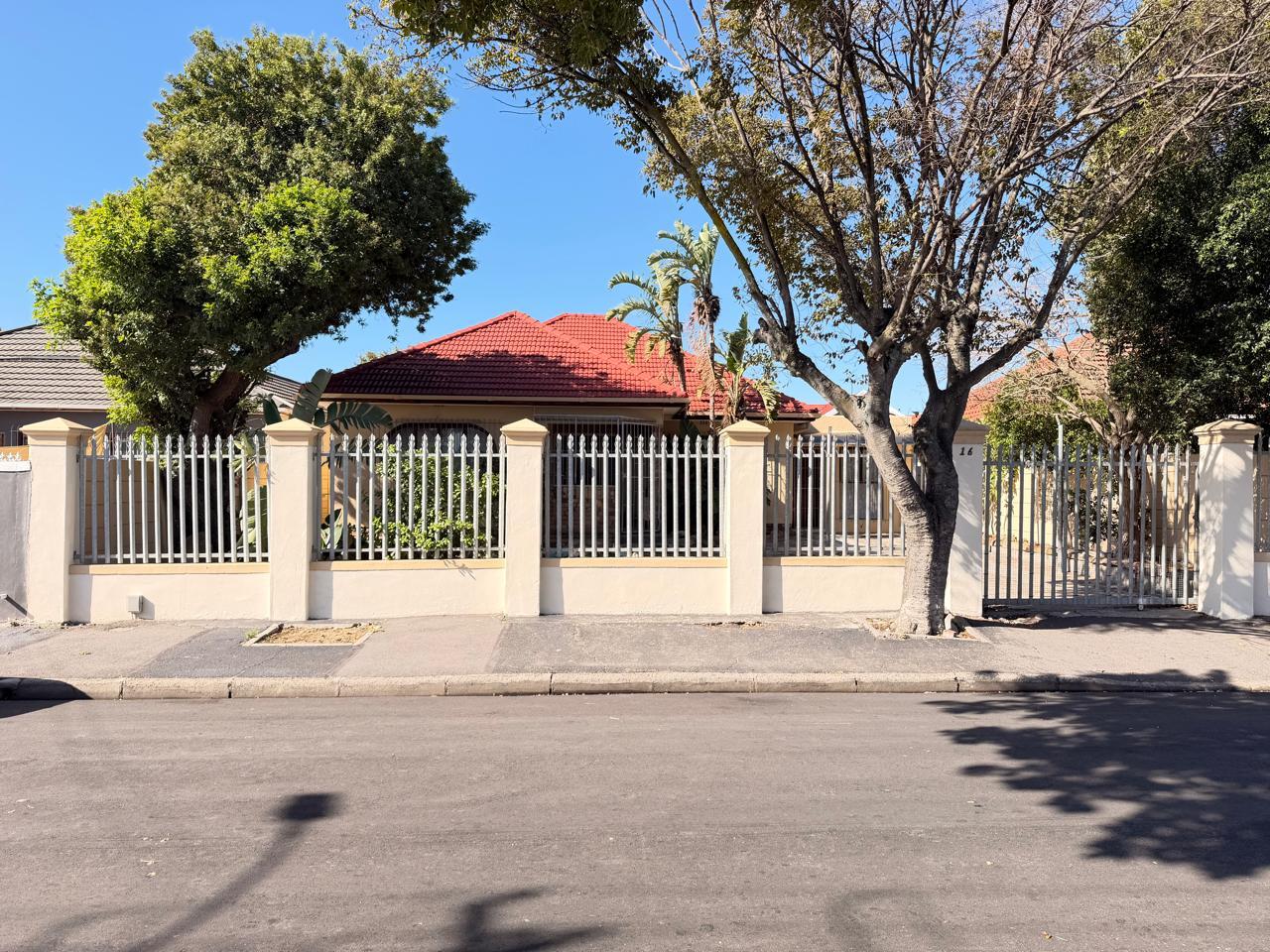 Image 1 of 6