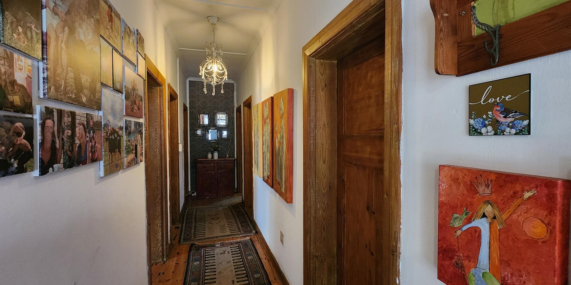 Image 4 of 6