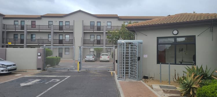 Main property image