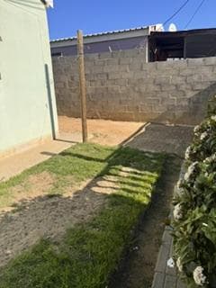 Image 2 of 6