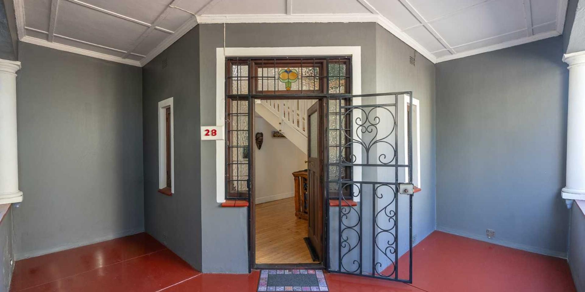 Image 2 of 6