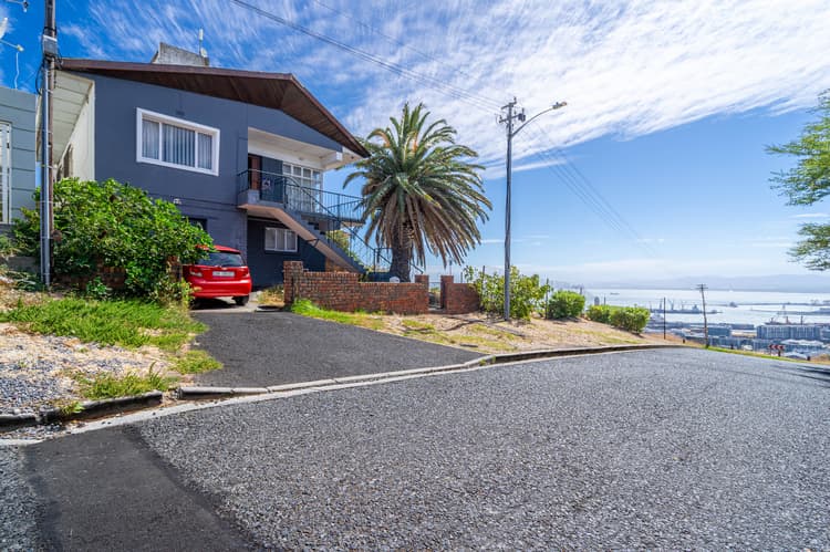 Main property image