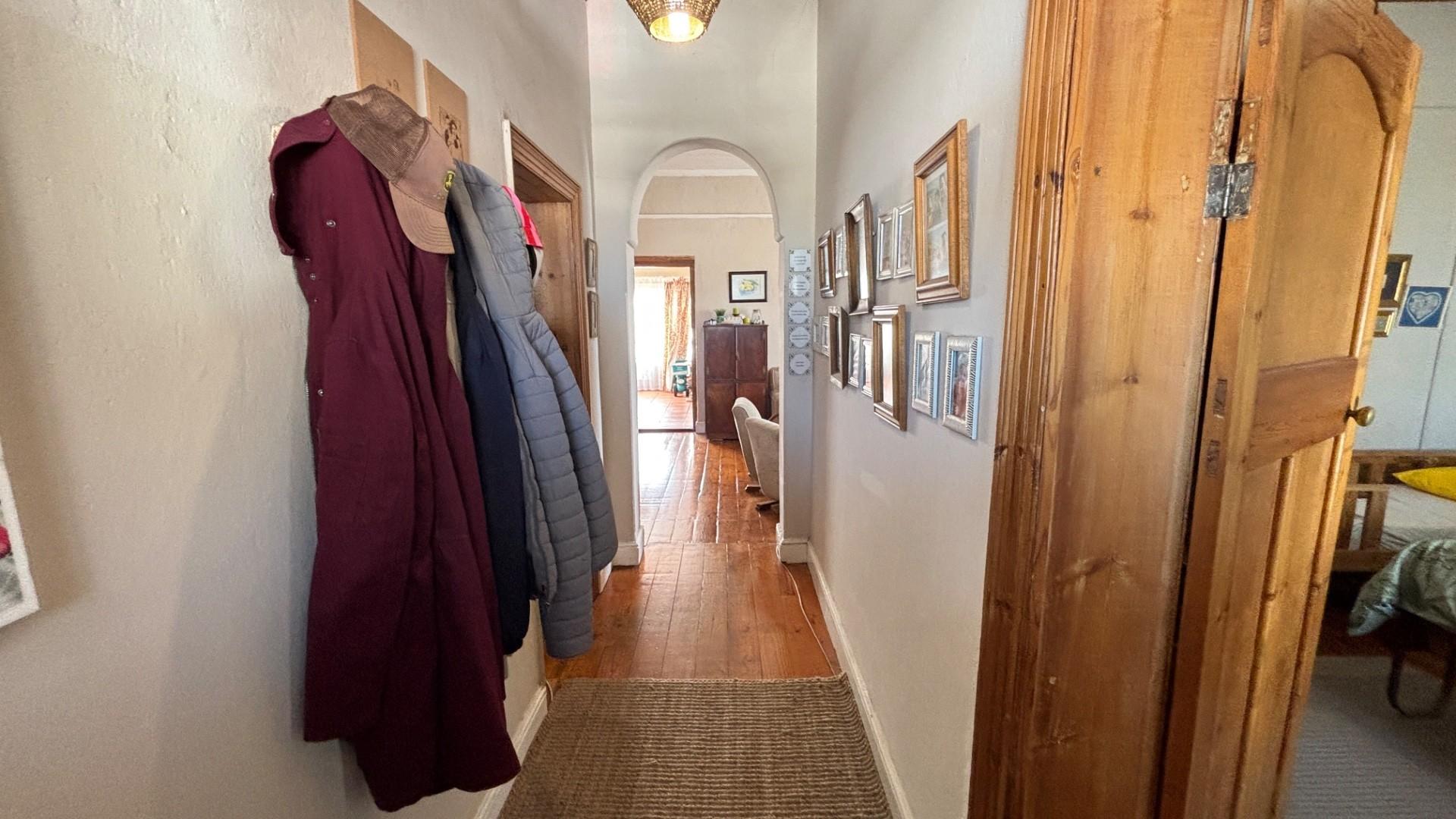 Image 3 of 6