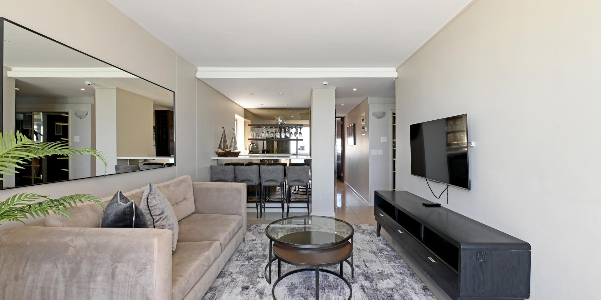 Image 2 of 6
