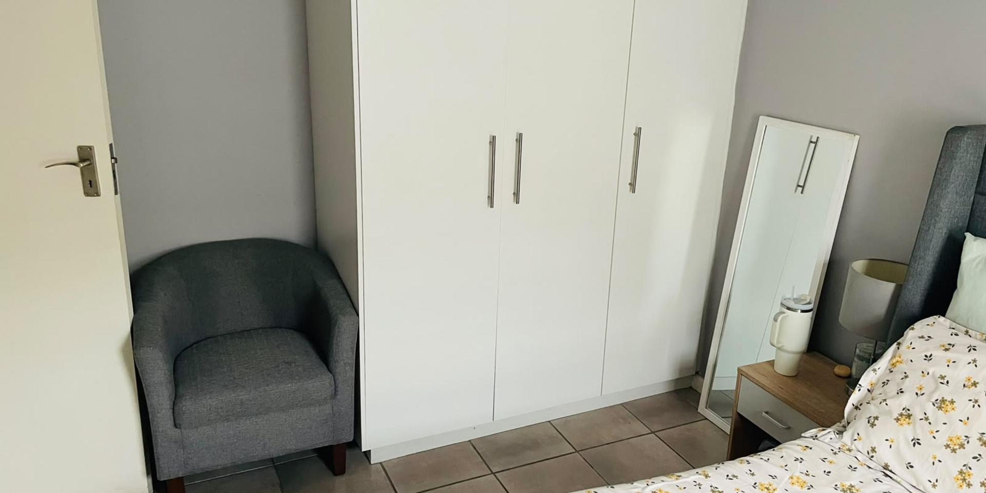 Image 5 of 6