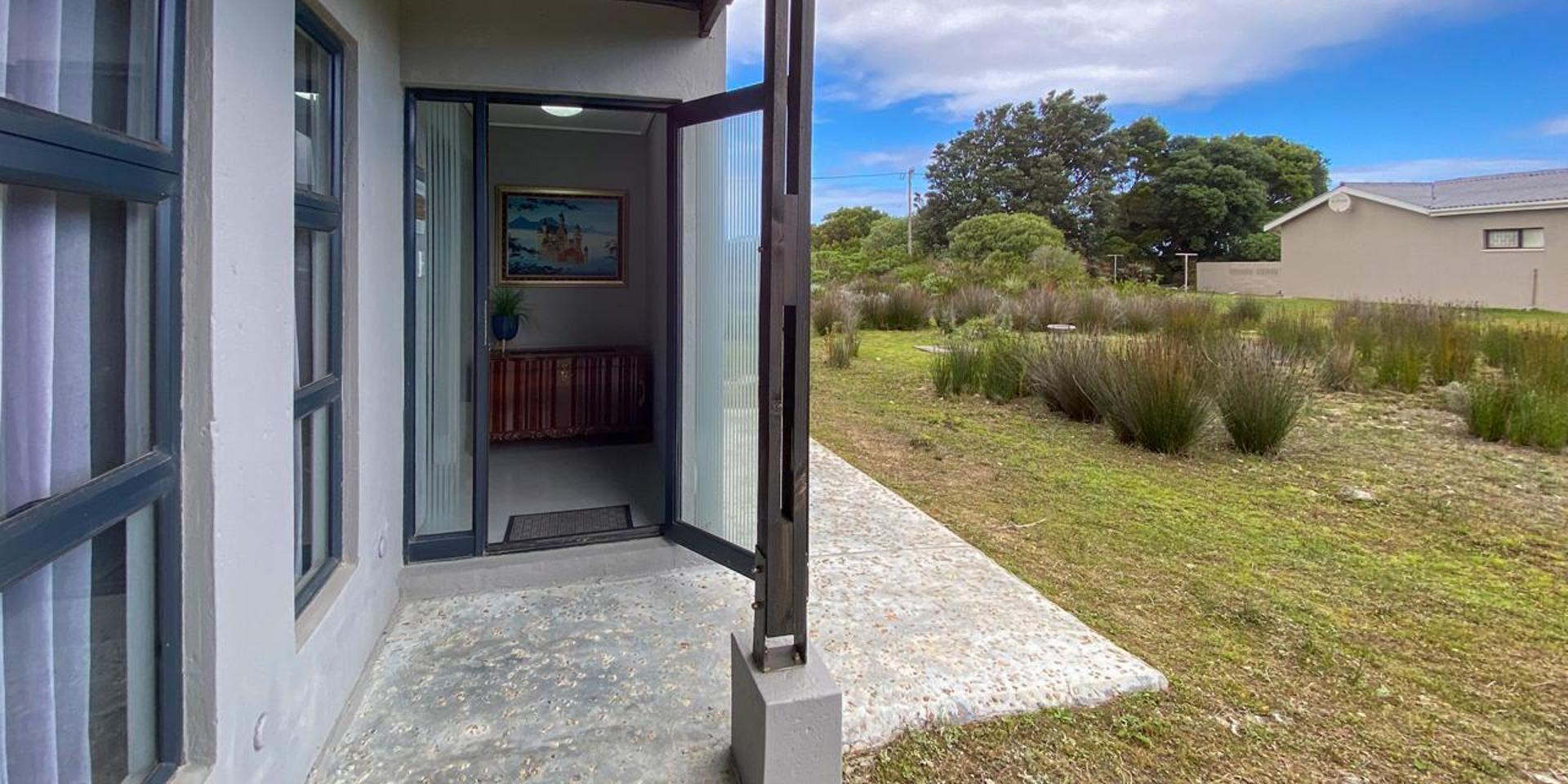 Image 3 of 6