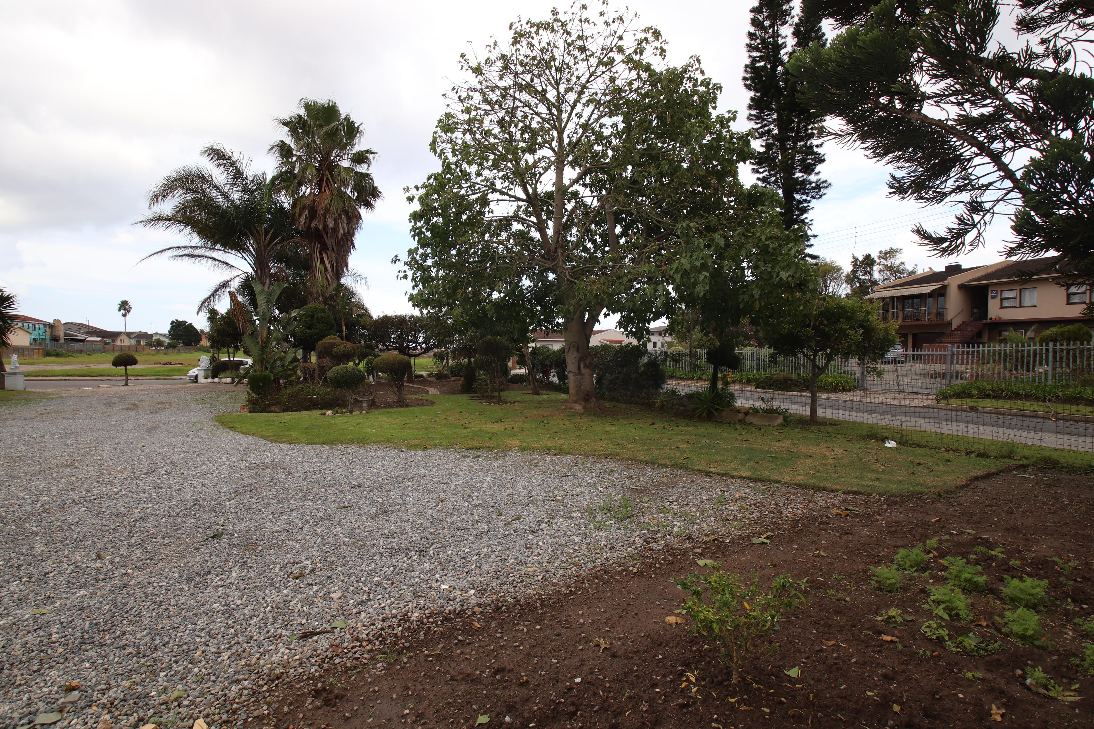 Image 5 of 6