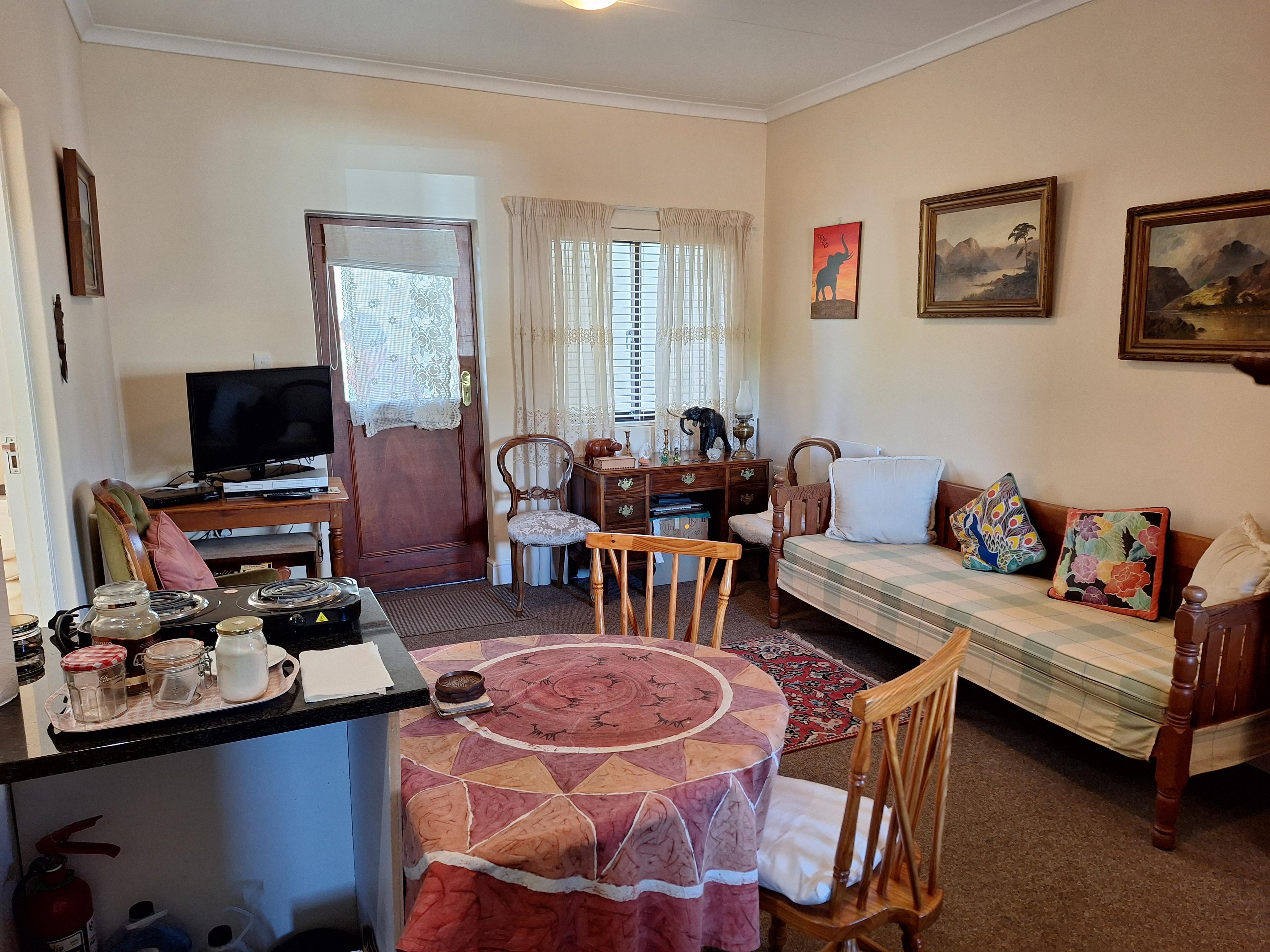 Image 2 of 6