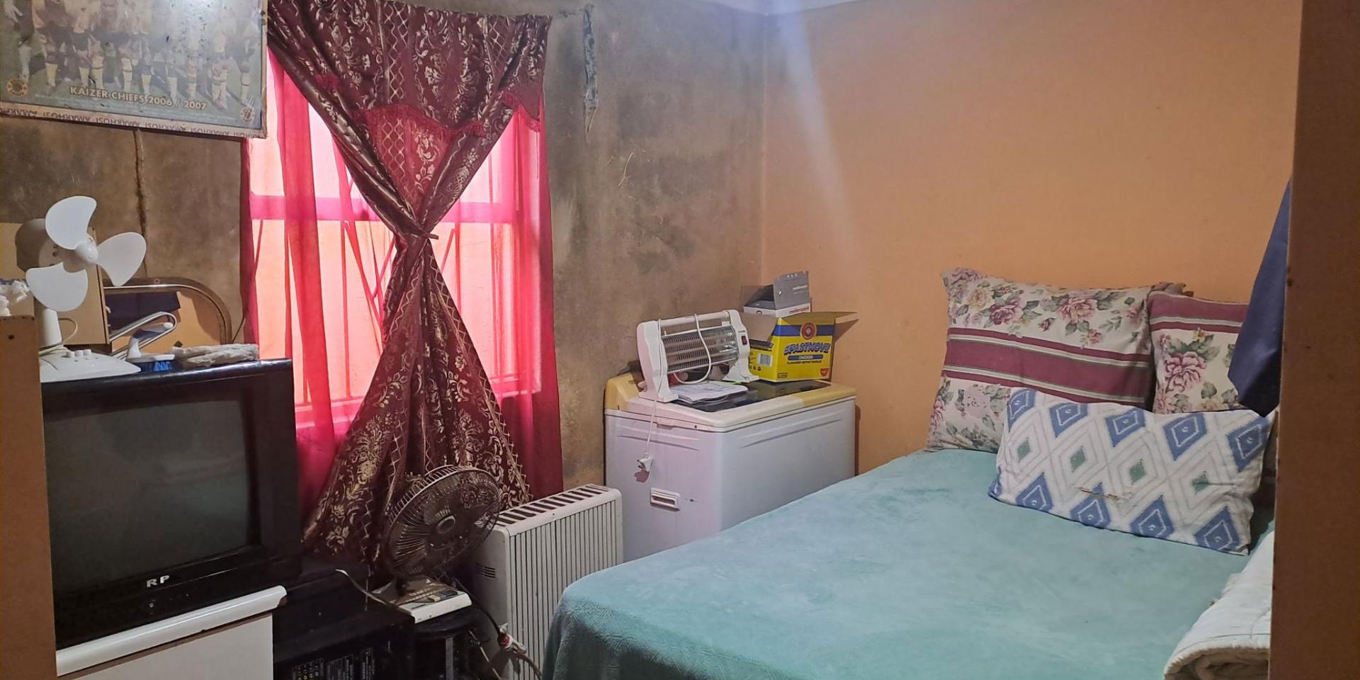 Image 5 of 6