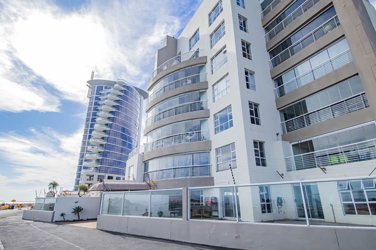 Main property image