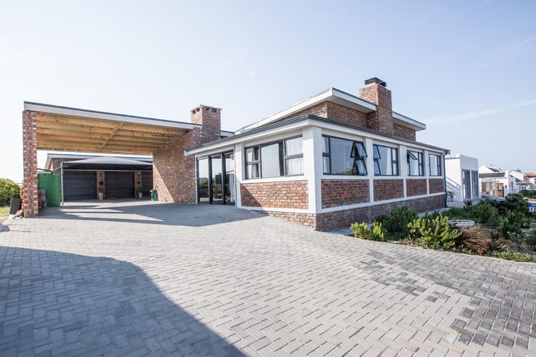 Main property image