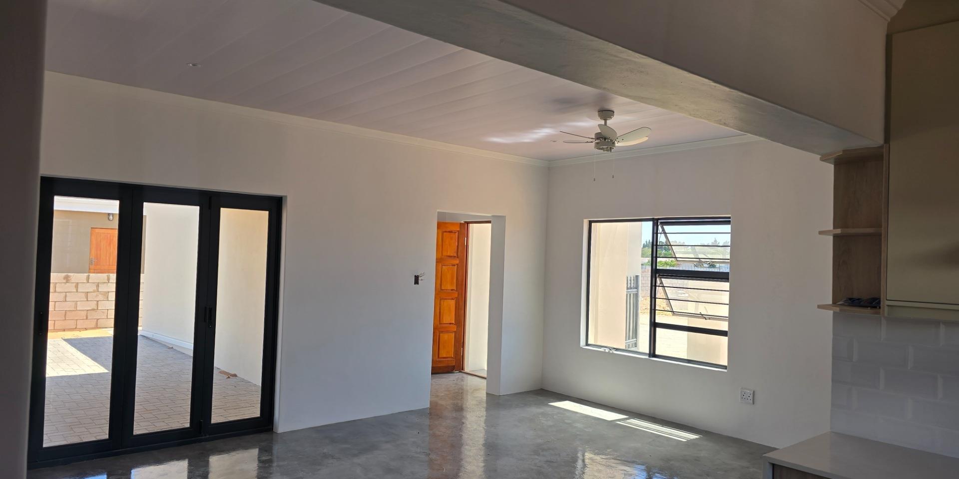 Image 4 of 6