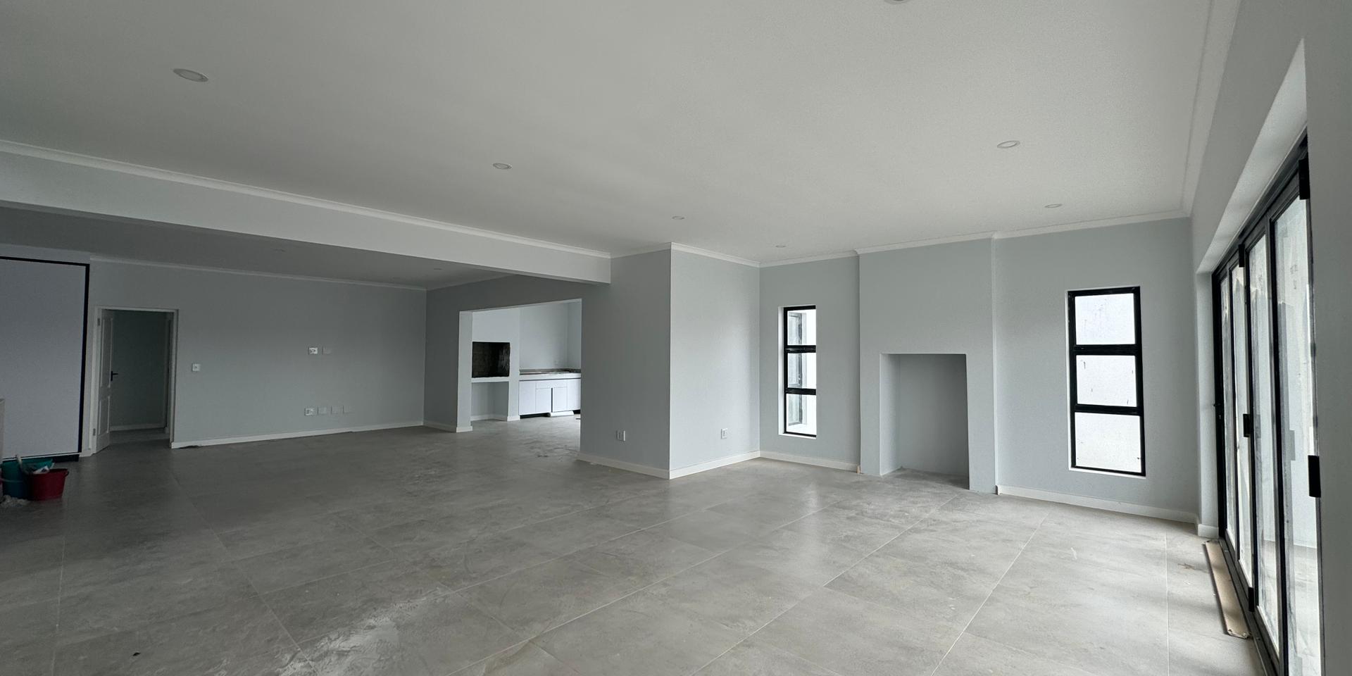 Image 2 of 6