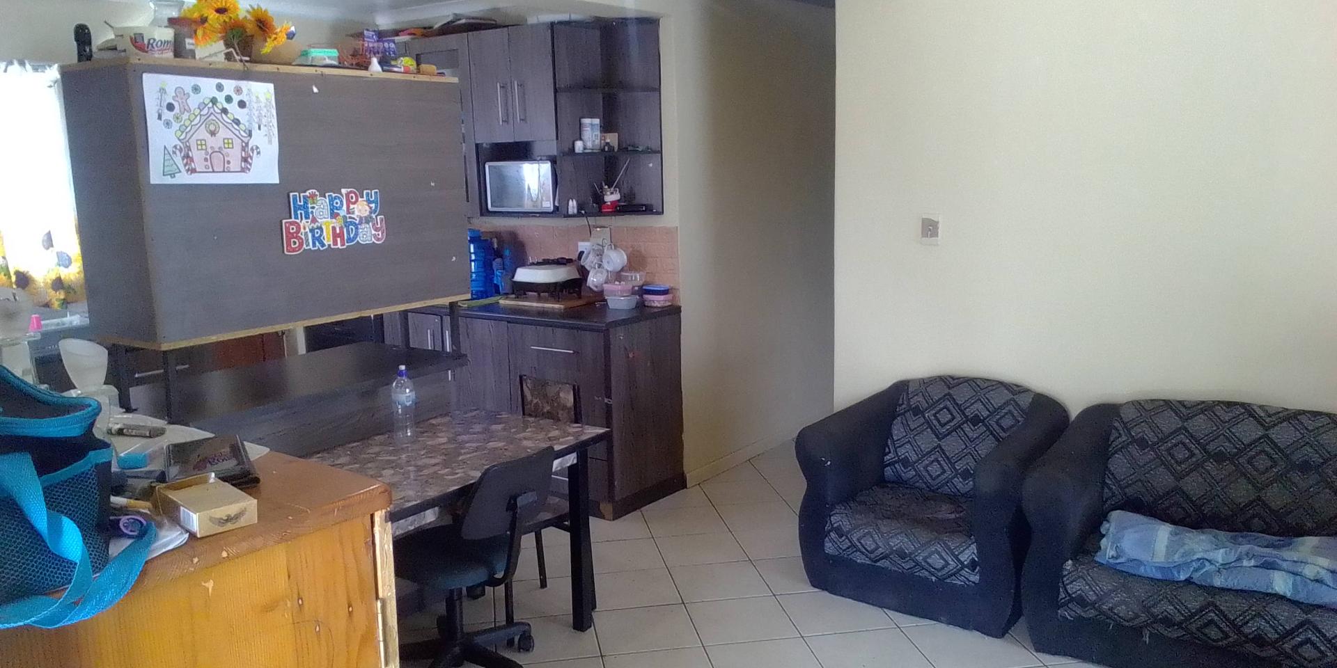 Image 5 of 6