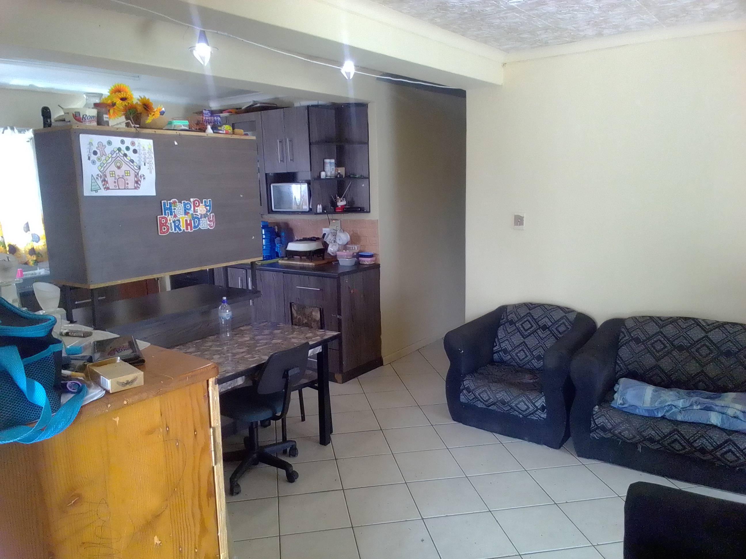 Image 5 of 6