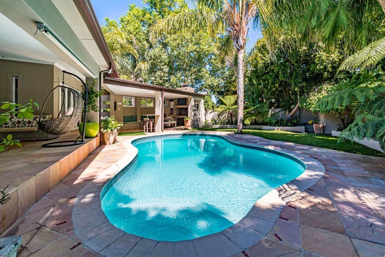 Main property image
