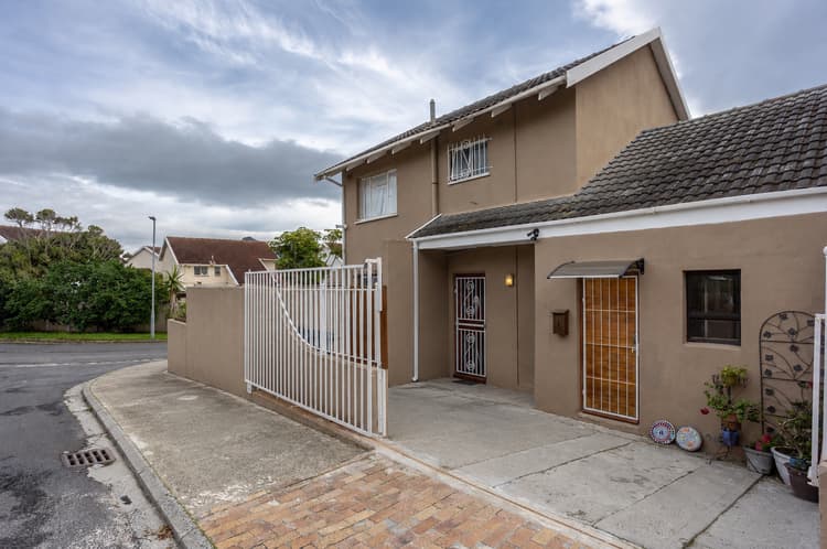 Main property image