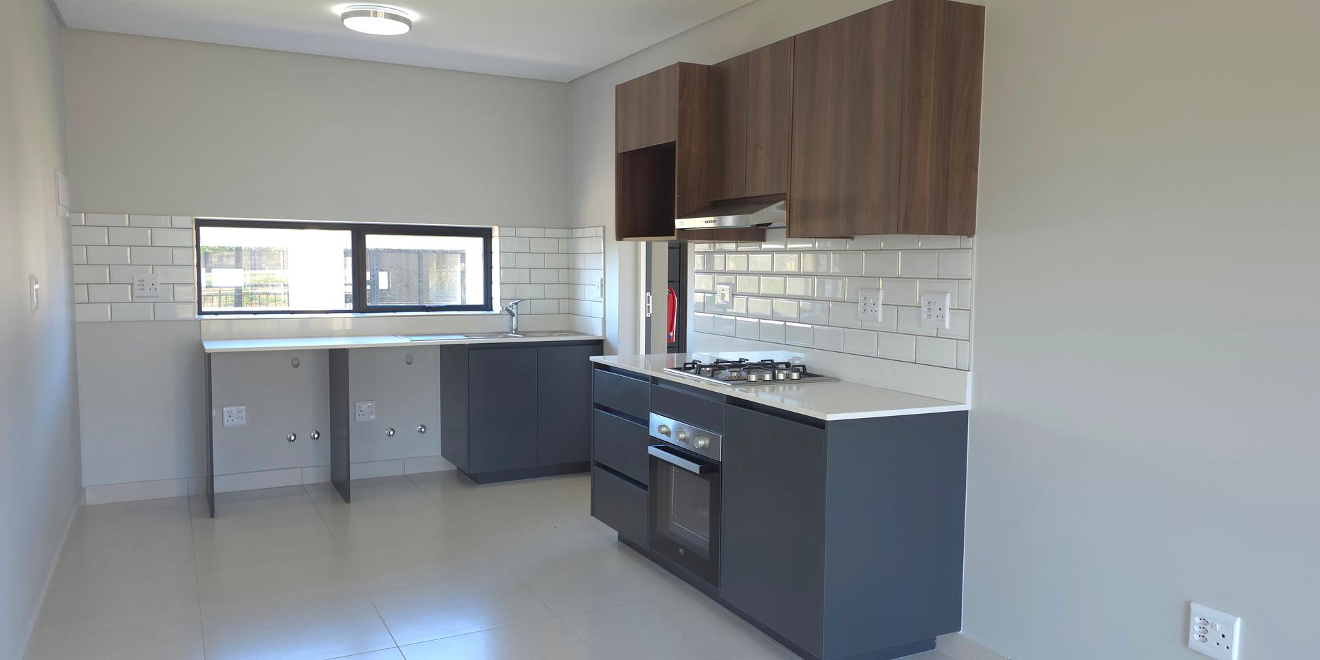 Image 4 of 6