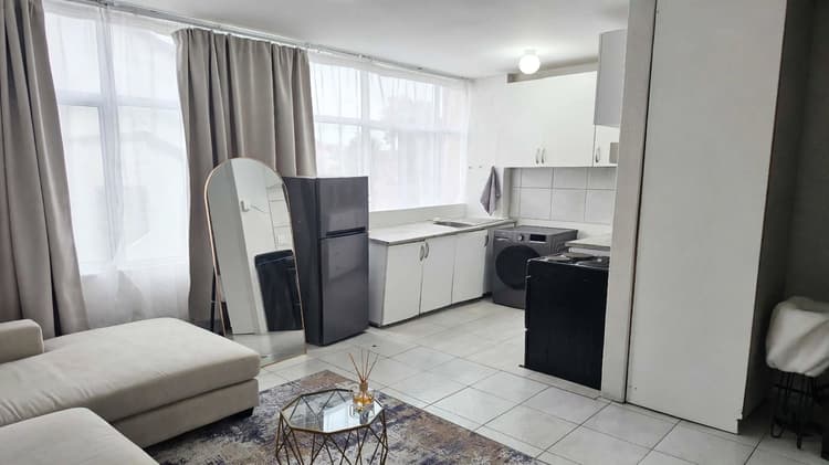 Main property image