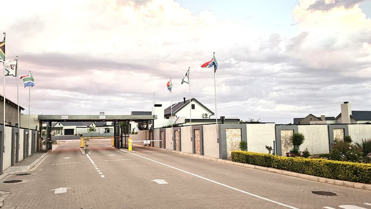 Main property image