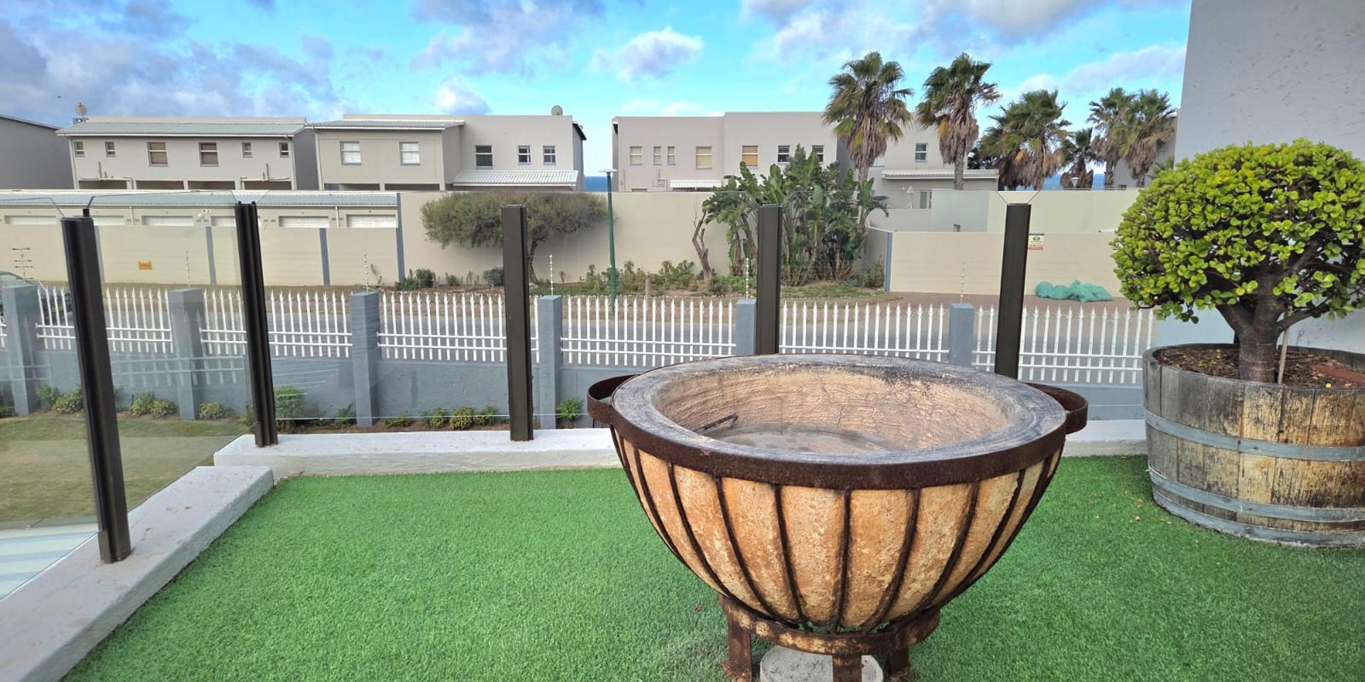 Image 5 of 6