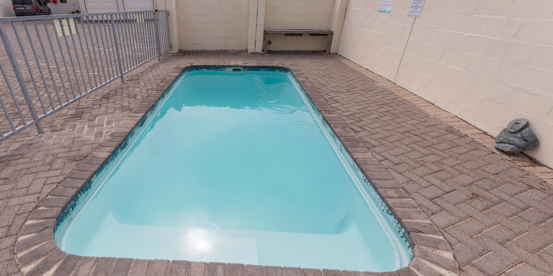 Image 3 of 6