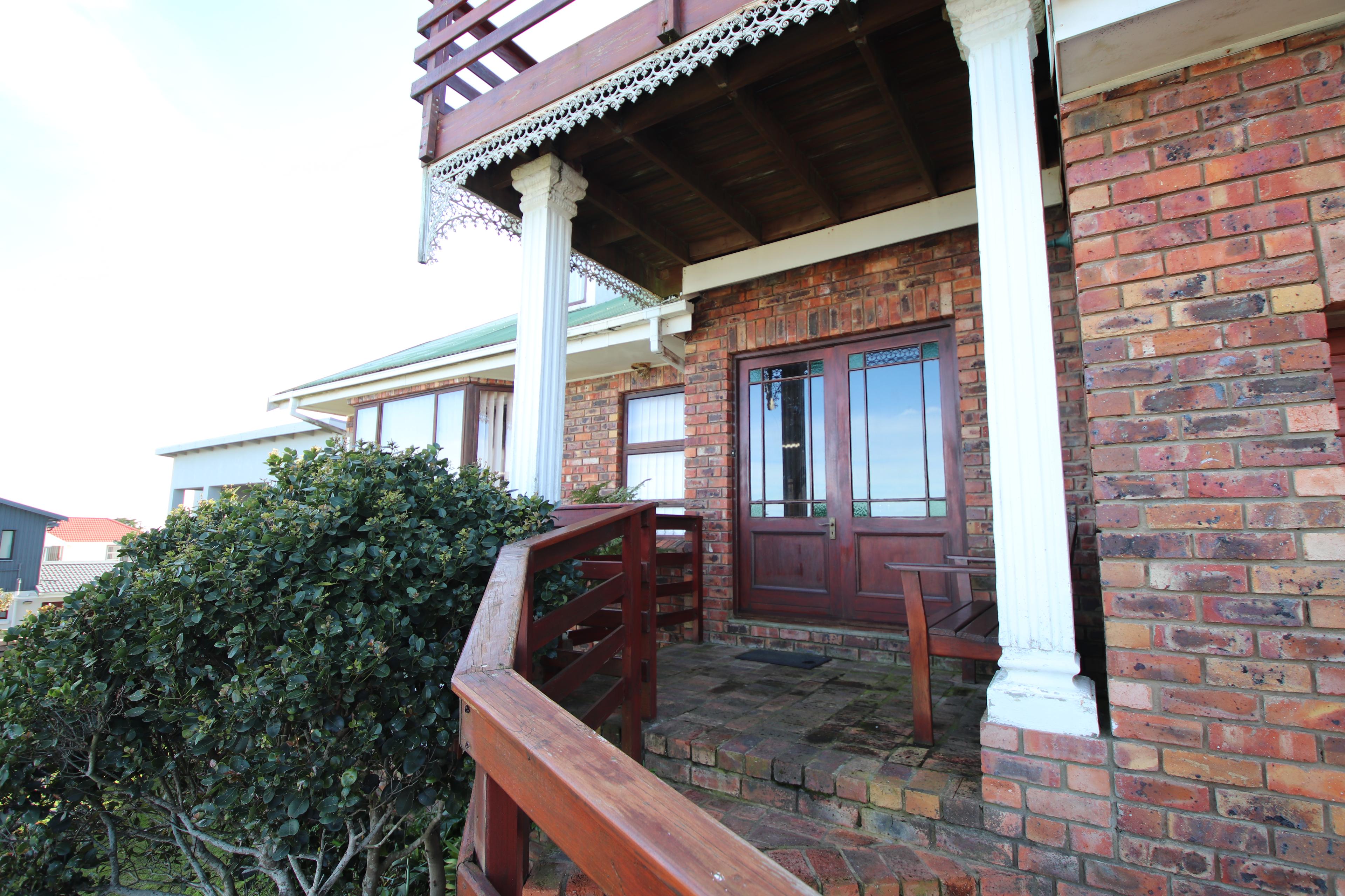 Image 2 of 6