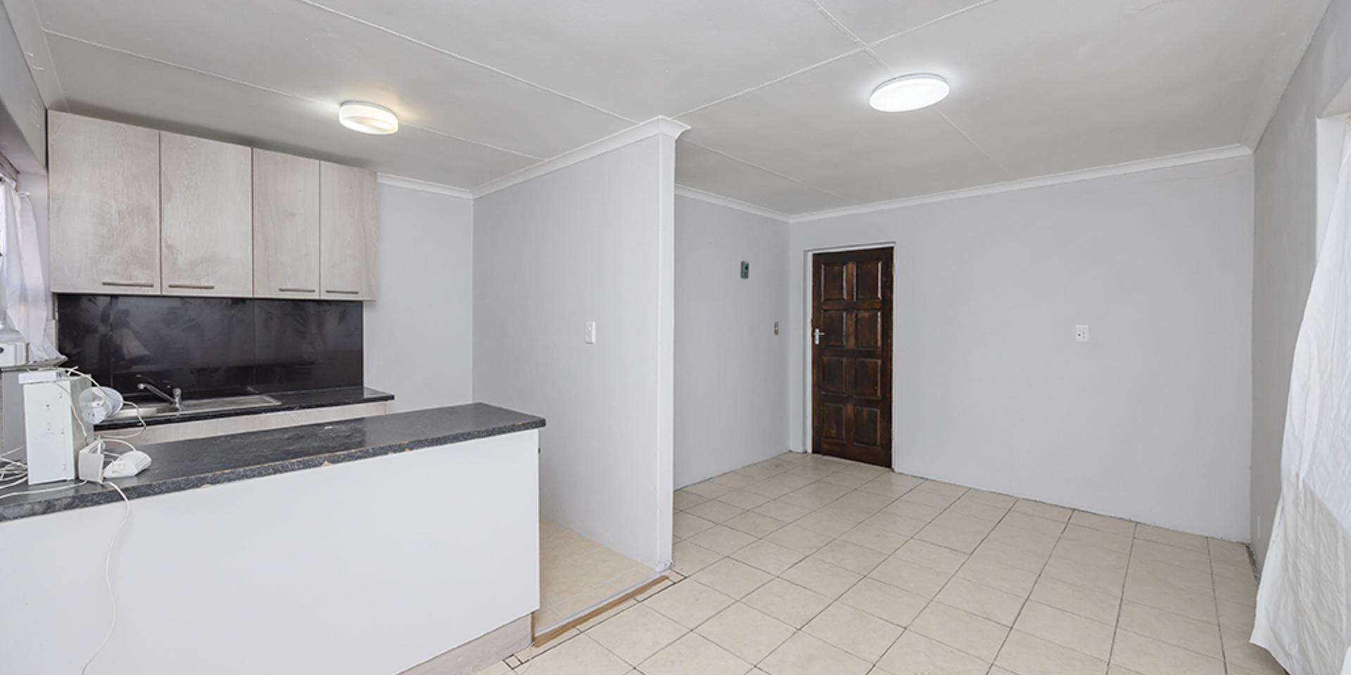 Image 1 of 6