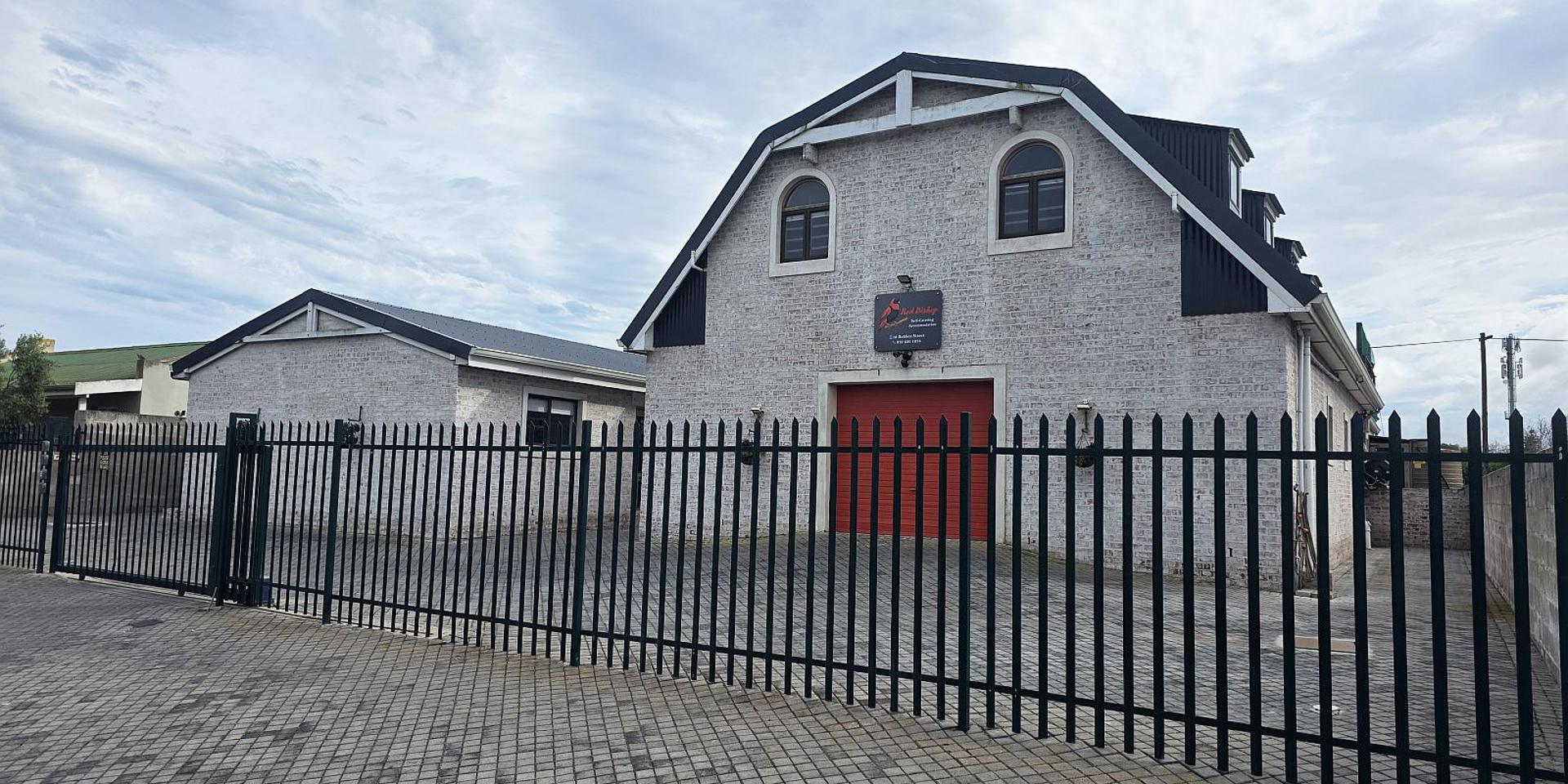 Image 2 of 6