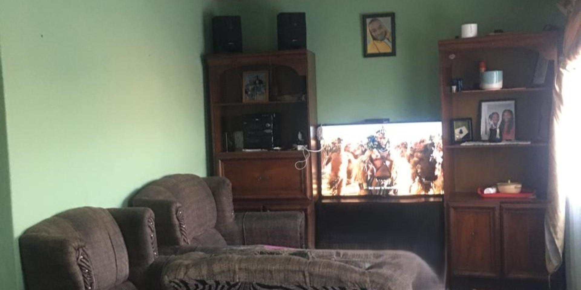 Image 5 of 6