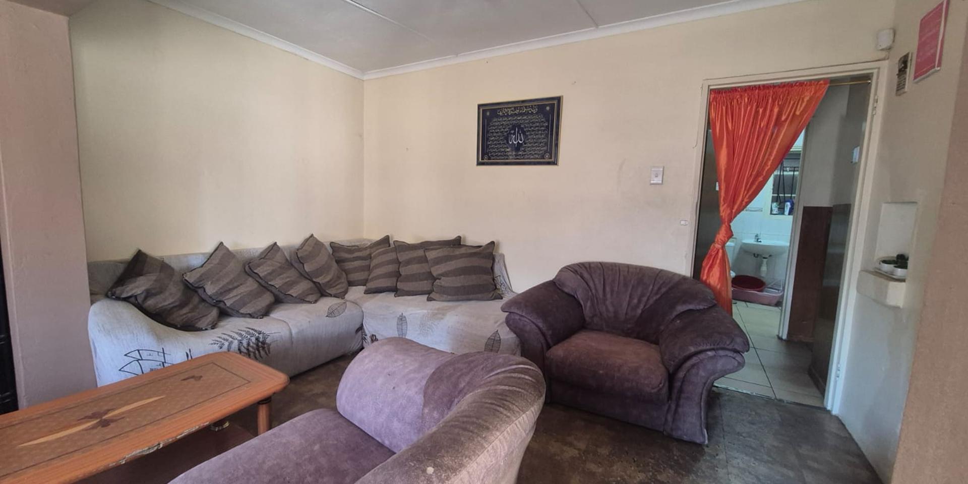 Image 5 of 6