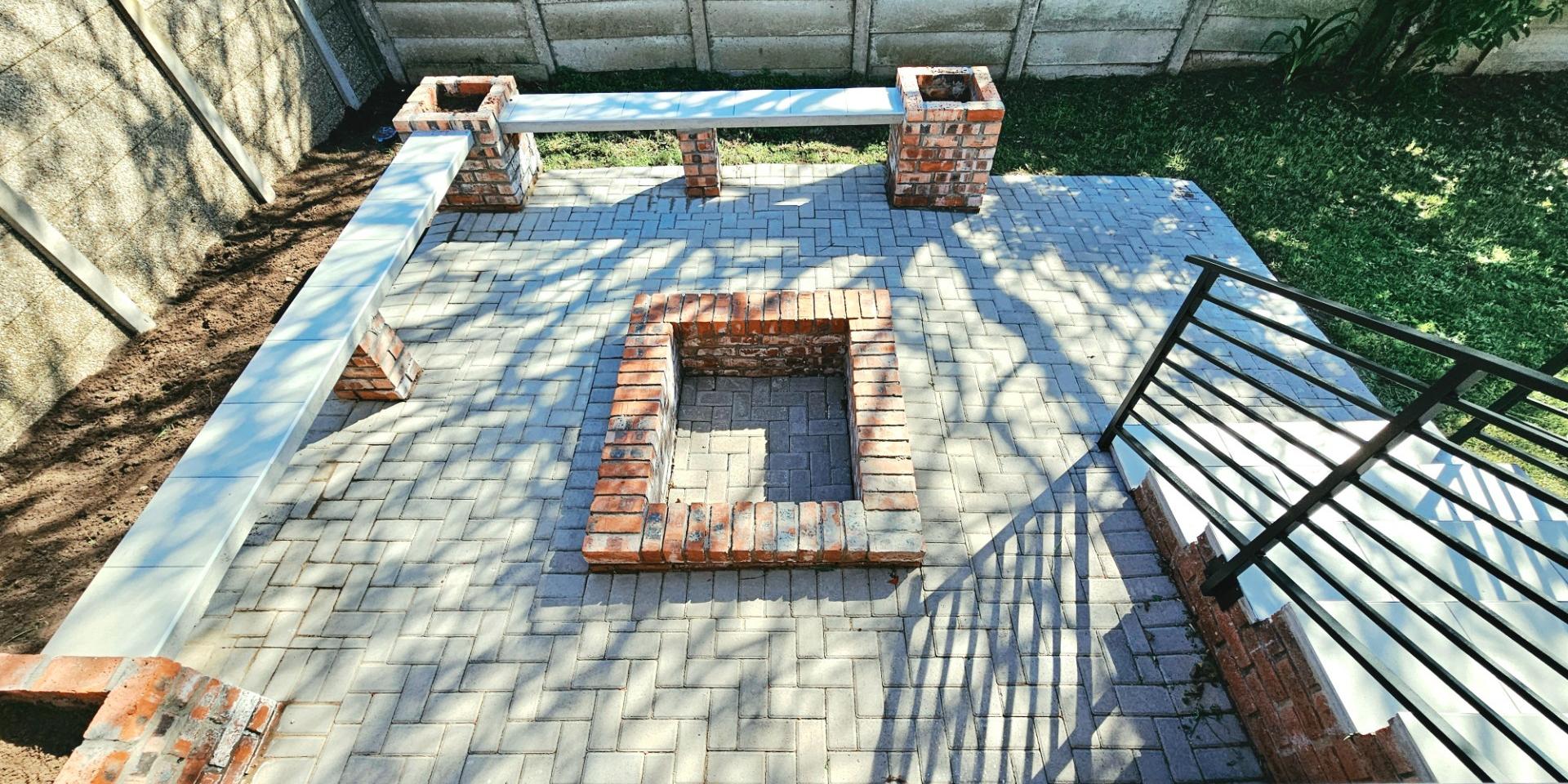 Image 2 of 6