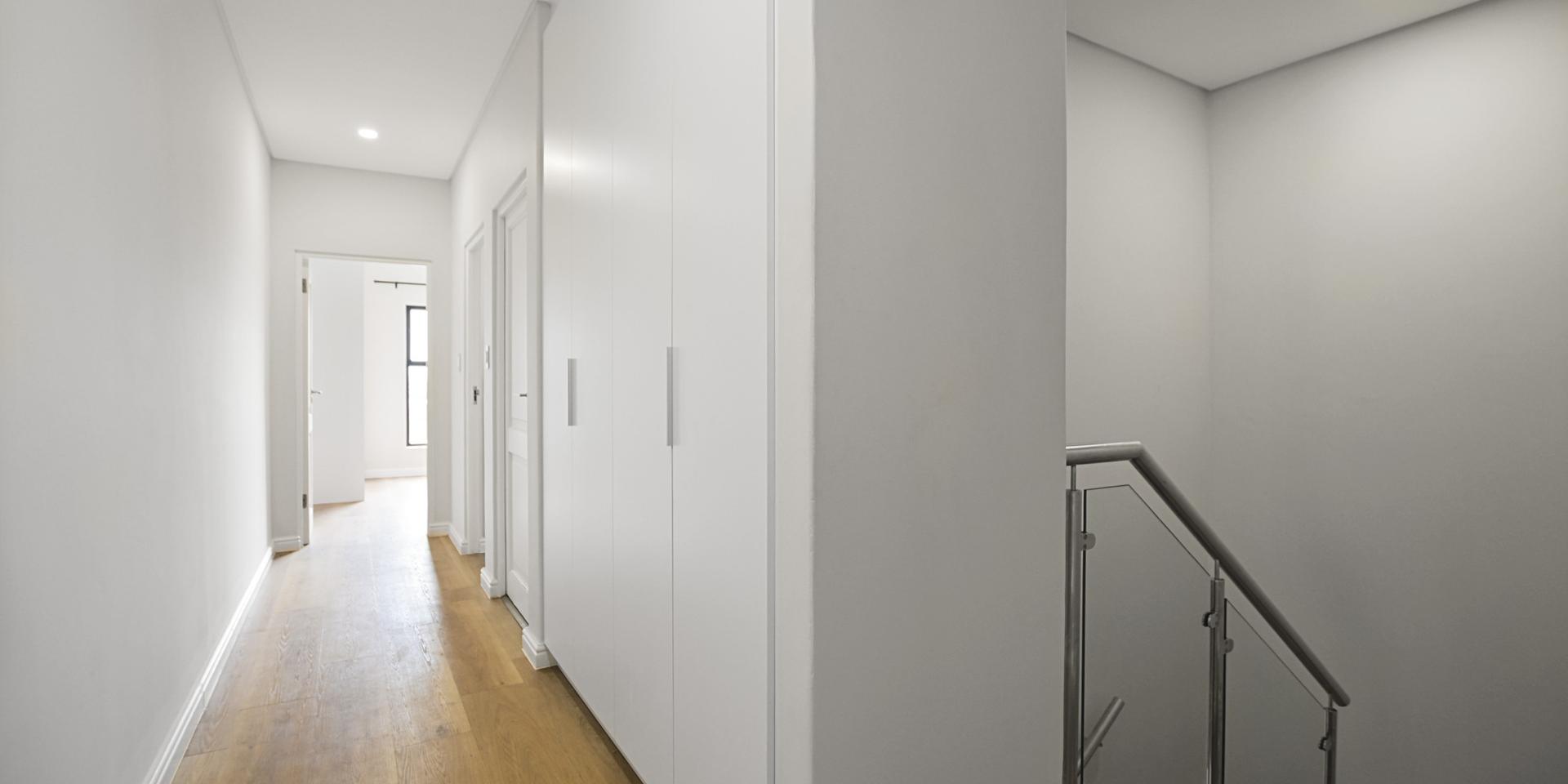 Image 4 of 6