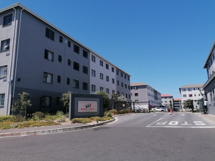 Main property image
