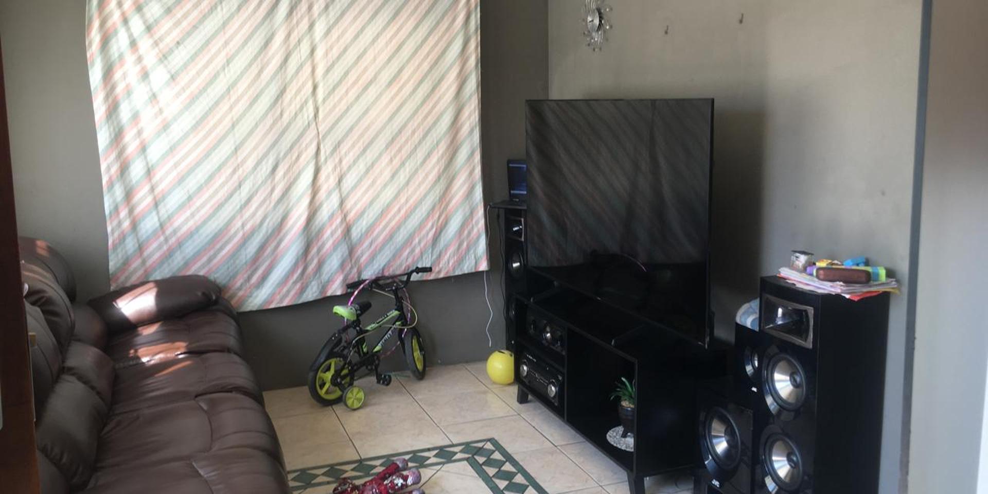 Image 5 of 6